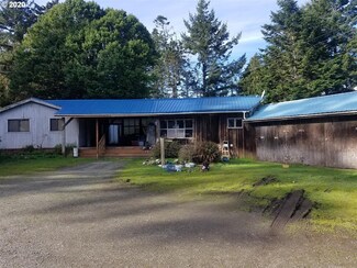 1078 Agate Beach Rd, Port Orford, OR 97465