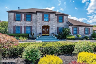 97 Windsor Dr, Eatontown, NJ 07724