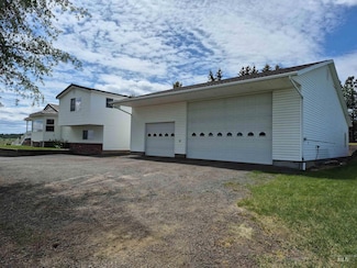 802 Foster Ave, Cottonwood, ID 83522