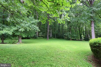 3716 Morningside Dr, Fairfax, VA 22031
