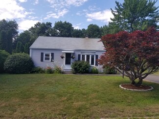 12 Bluemer Rd, Southampton, MA 01073