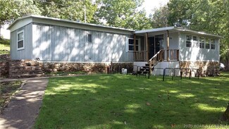 2661 Minnehaha Dr, Stover, MO 65078