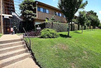 3809 N Braeswood Blvd Unit 29, Houston, TX 77025