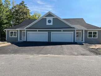 15 Creeks Edge Dr, Saco, ME 04072