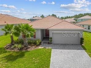 1416 Oak Marsh St, Davenport, FL 33837