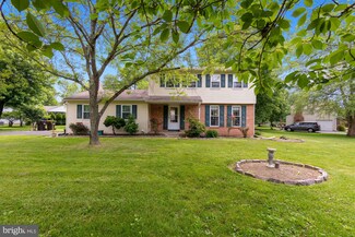 2068 Stewart Dr, Hatfield, PA 19440