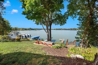 5020 Edgewater Dr, Mound, MN 55364