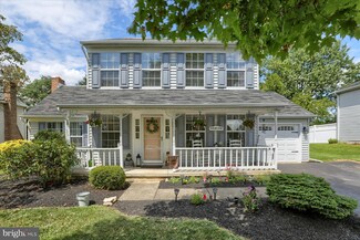 1560 Woodridge Dr, Middletown, PA 17057