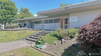 1126 N Forest St, Bellingham, WA 98225