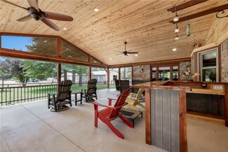 12827 S Zion Rd, Lowell, AR 72745