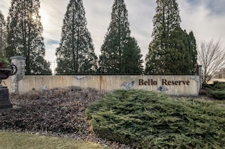 950 Tivoli Dr, Rockford, IL 61107