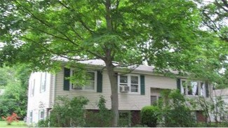16 Country Dr, Beverly, MA 01915