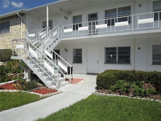5915 18th St N Unit 2, Saint Petersburg, FL 33714
