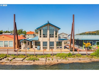 18989 NE Marine Dr Unit 4, Portland, OR 97230