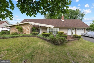 43 Windsor Ln, Willingboro, NJ 08046