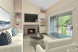 4641 W Lake Sammamish Pkwy SE Unit F305, Issaquah, WA 98027