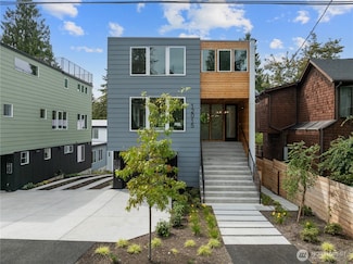 12015 36th Ave NE, Seattle, WA 98125