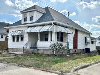 606 34th St, Vienna, WV 26105