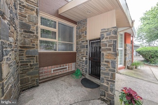 3852 Conshohocken Ave, Philadelphia, PA 19131