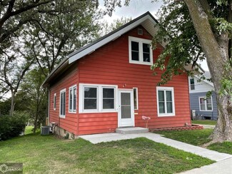 905 Loomis Ave, Corning, IA 50841