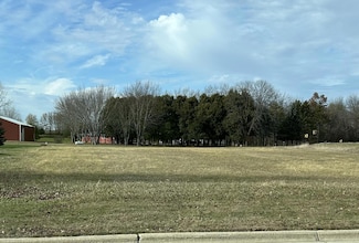 1629 Seath Dr, Albert Lea, MN 56007