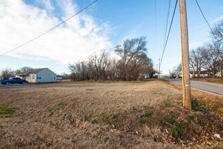 00000 S Douglas St, Wellington, KS 67152
