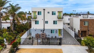 1643 W 82nd St, Los Angeles, CA 90047