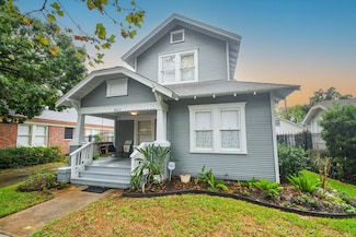 4625 Pineridge St, Houston, TX 77009