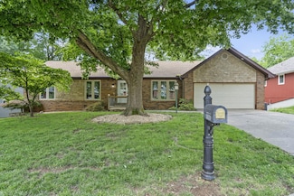 5715 S Clay Ave, Springfield, MO 65810