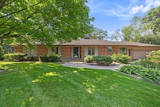 6109 Idylwood Dr, Edina, MN 55436