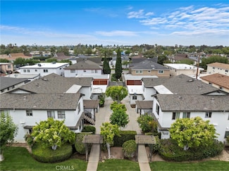 1016 Valencia St, Costa Mesa, CA 92626