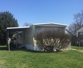 408 E 5th St, West Lafayette, OH 43845