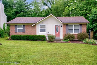 6907 Spourtland Dr, Louisville, KY 40228