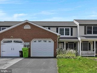 373 Acorn Cir, Lebanon, PA 17042