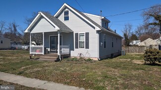 14 N Broad St, Deepwater, NJ 08023
