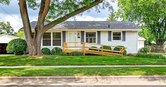 1500 E Coolidge Ave, Appleton, WI 54915