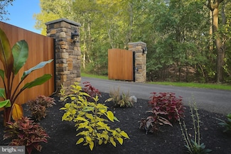 201 Johnstown Rd, Elkton, MD 21921