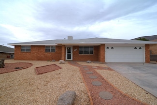2809 Carmel Dr, Alamogordo, NM 88310