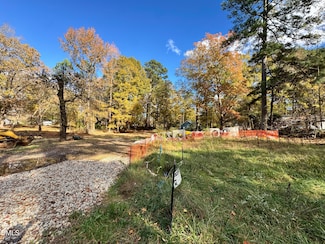 111 Forest Green Dr, Cary, NC 27511