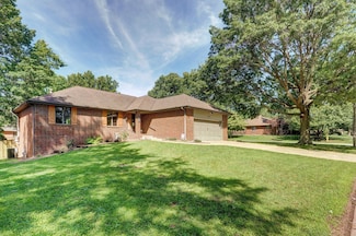 4001 S Belvedere Ct, Springfield, MO 65807