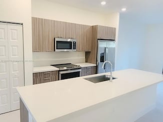 8151 NW 104th Ave Unit 4, Doral, FL 33178