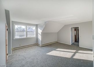 12 New Jersey Ave, Flemington, NJ 08822