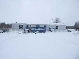 13875 Paine Ave NW, Kent City, MI 49330