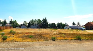 395 S Lincoln Ave, Pinedale, WY 82941