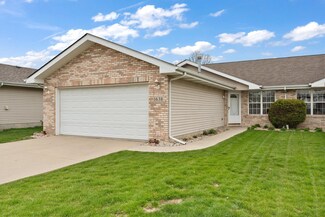 1638 Golden Oak Dr, Crown Point, IN 46307