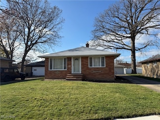 4830 Autumn Ln, Cleveland, OH 44144