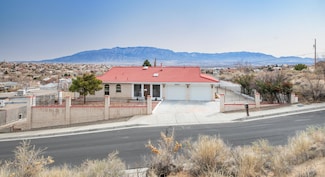 10546 Redbud St NW, Albuquerque, NM 87114