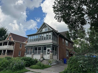 218 Oneida St, Saint Paul, MN 55102