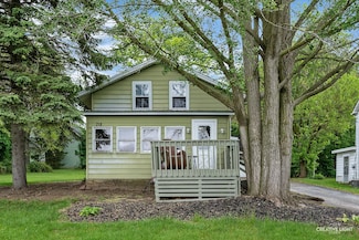 216 N River St, Batavia, IL 60510