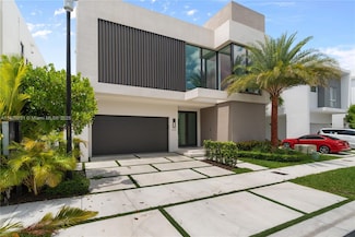 10459 NW 68th Terrace, Doral, FL 33178